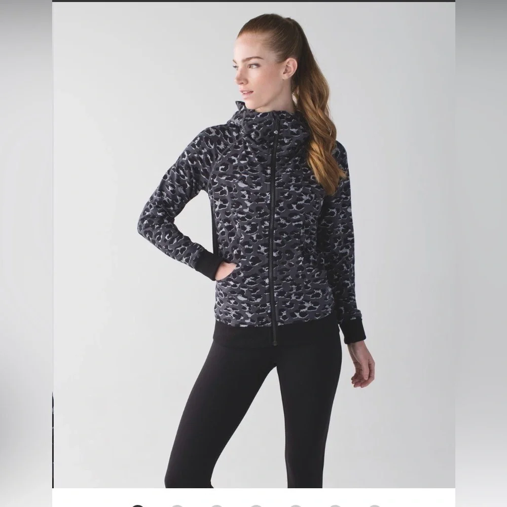 Womens Lululemon Scuba Hoodie size 8
